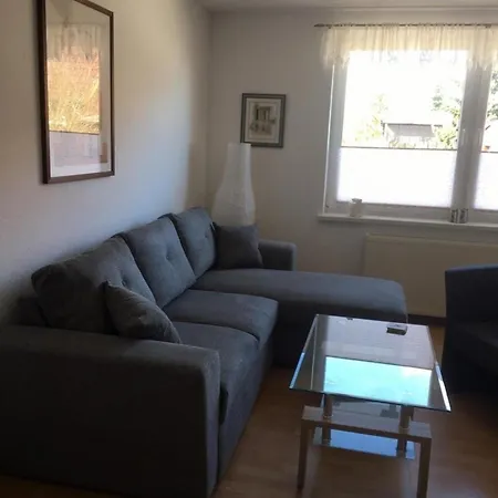 Claudia Landurlaub - Abc332