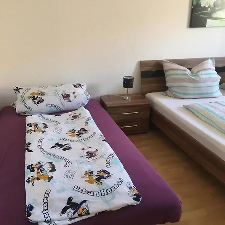 Claudia Landurlaub - Abc332