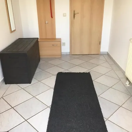 Claudia Landurlaub - Abc332 *