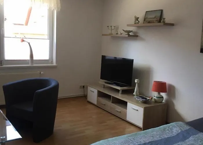 Claudia Landurlaub - Abc332