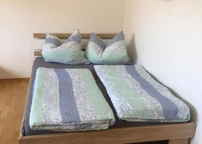 Claudia Landurlaub - Abc332